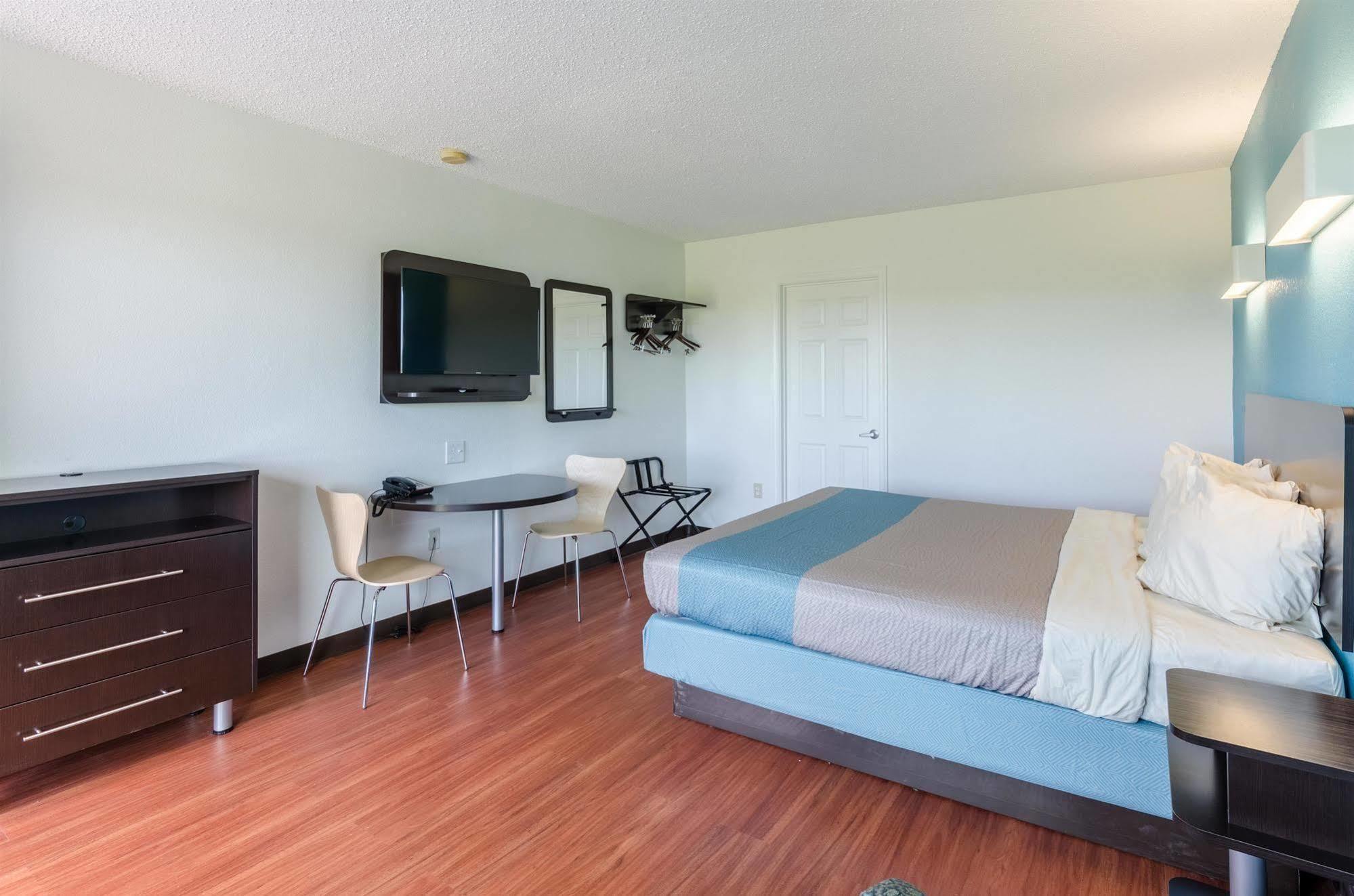 Motel 6-Lexington, Va Bagian luar foto